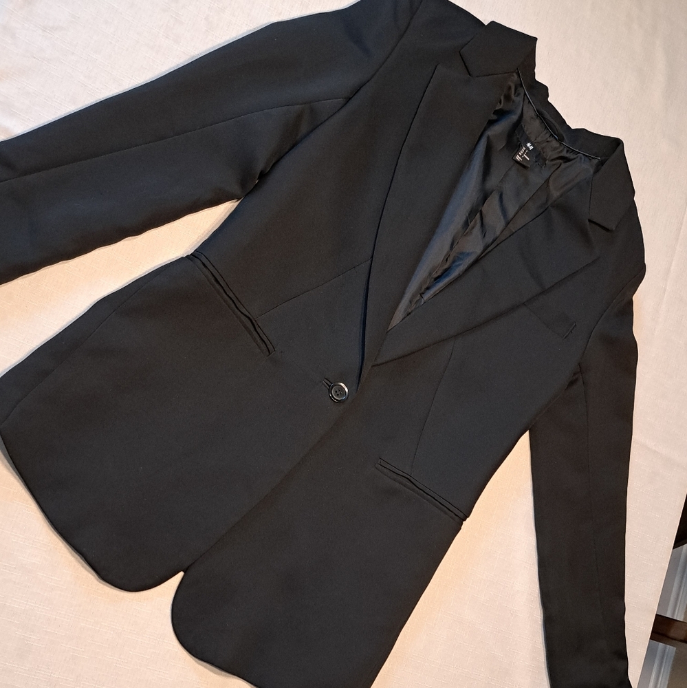 H&M Women's Black Blazer
